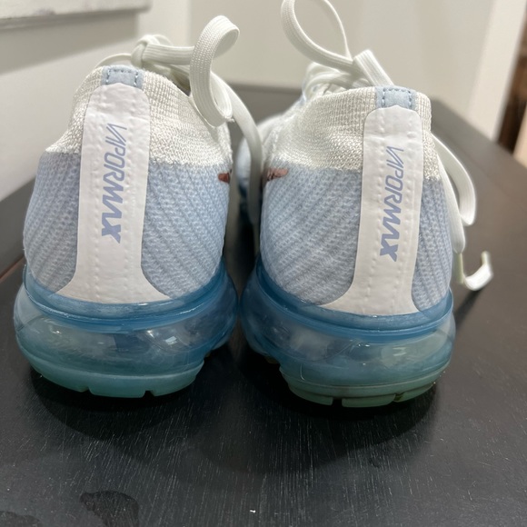 Womens Air VaporMax 'Explorer Light - Picture 4 of 5